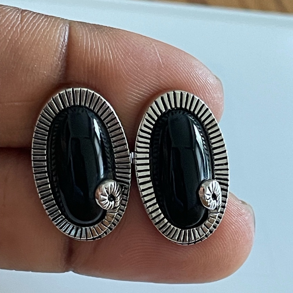 Vintage Oval Black Cuff links For Men